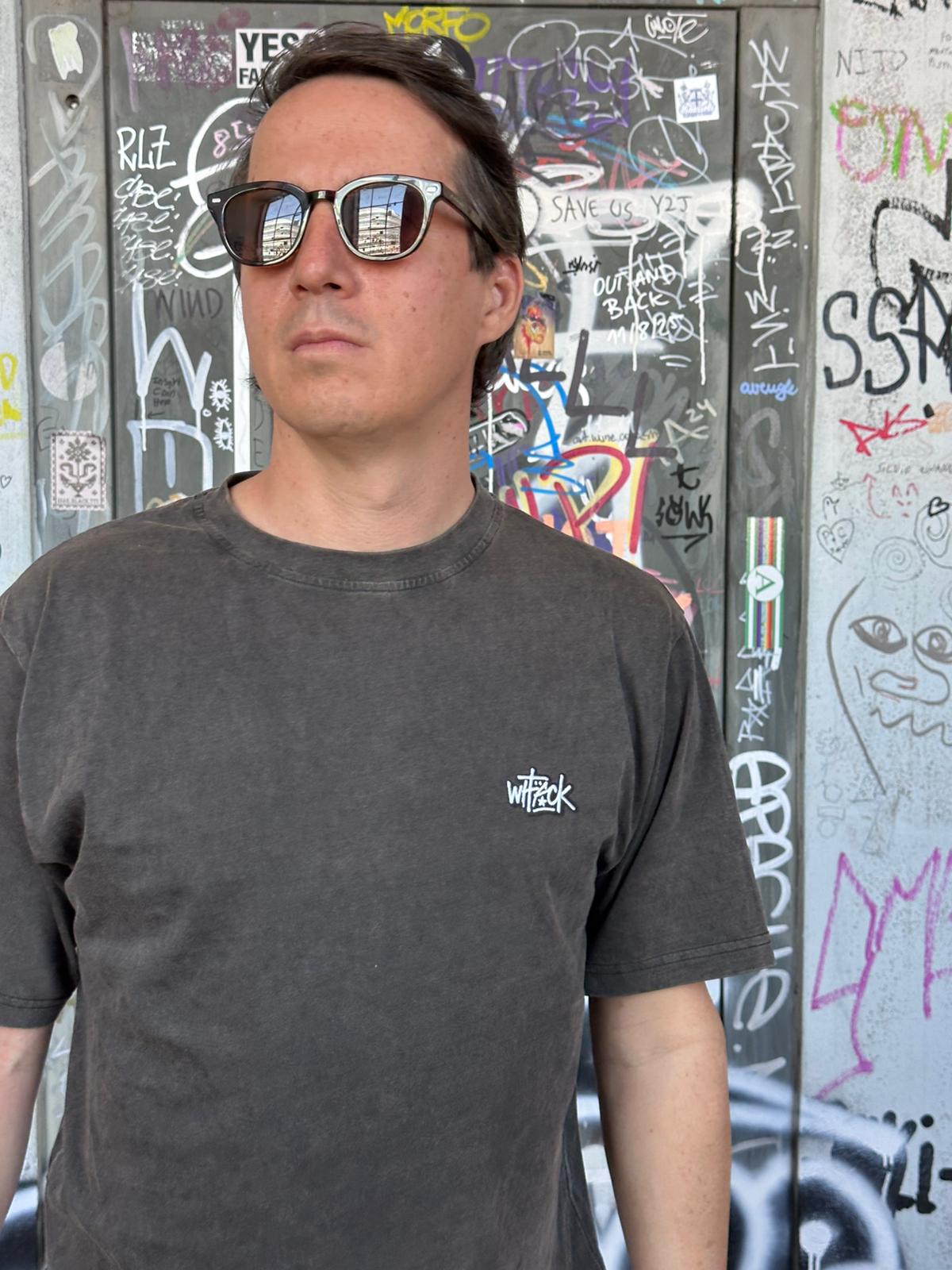 Monkey, Heavy weight T-shirt washed grey